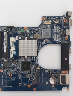 PLACA MÃE MEGAWARE MEGANOTE 6-71-W2400-D03 GP COM DEFEITO