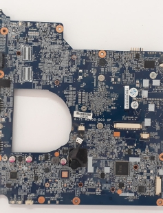 PLACA MÃE MEGAWARE MEGANOTE 6-71-W2400-D03 GP COM DEFEITO