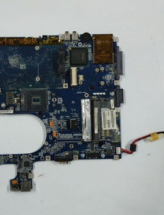 PLACA MAE TOSHIBA A135 LA-3401P COM DEFEITO