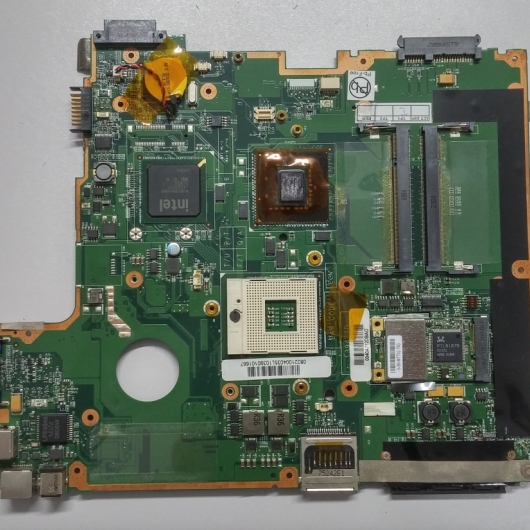 Placa Mãe ITAUTEC W7645 50-71390-21 COM DEFEITO Placa Mãe ITAUTEC W7645 50-71390-21 COM DEFEITO